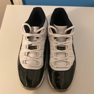 Jordan 11 Retro Low  “ Emerald” sz 11